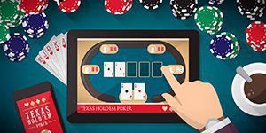 What is the difference between online poker and video poker?